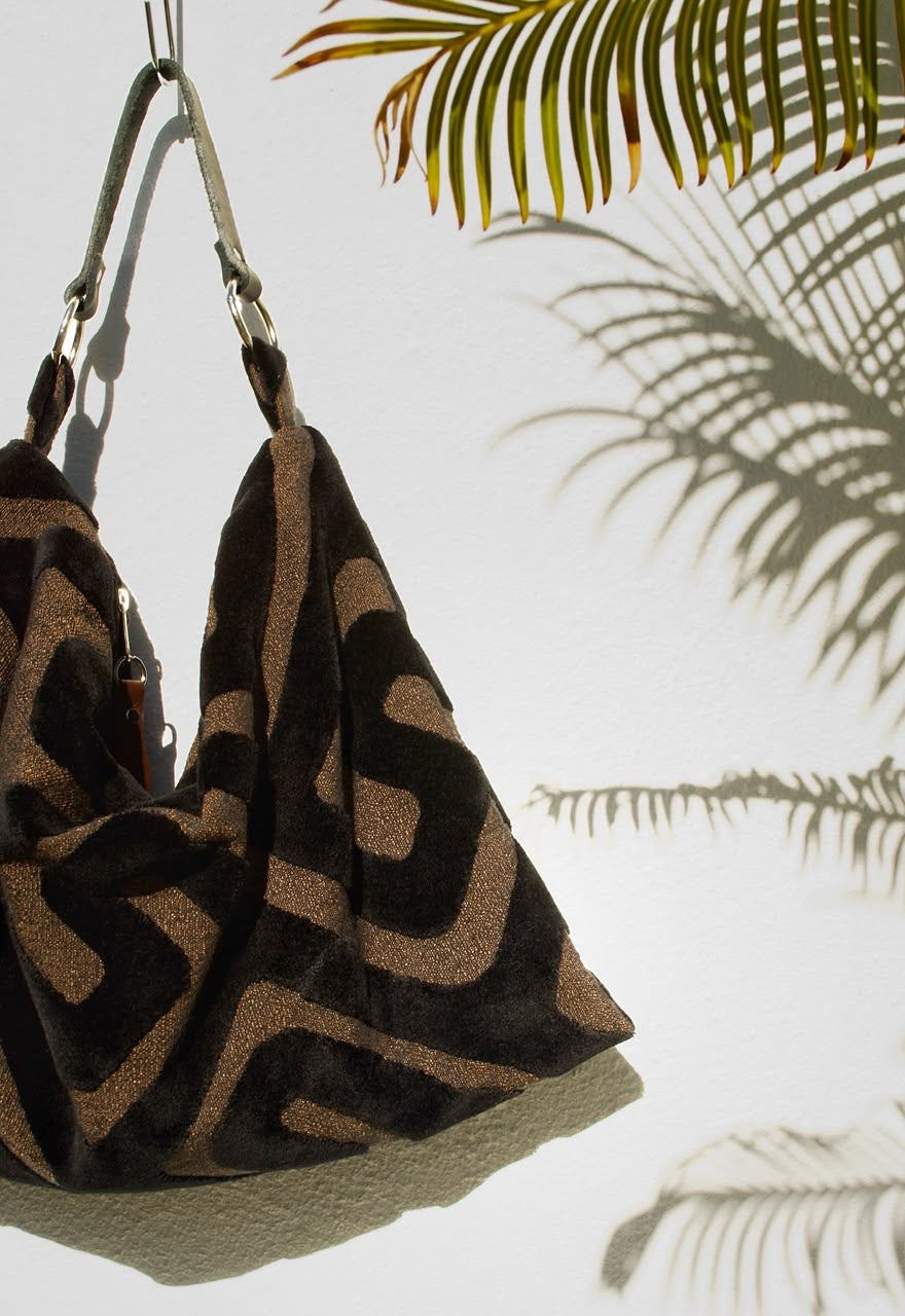 Saltlovers Black Swirl Bag