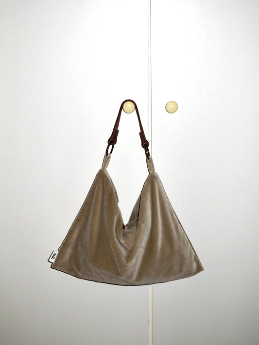SALTLOVERS CREAM LORRAINE SHOULDER BAG