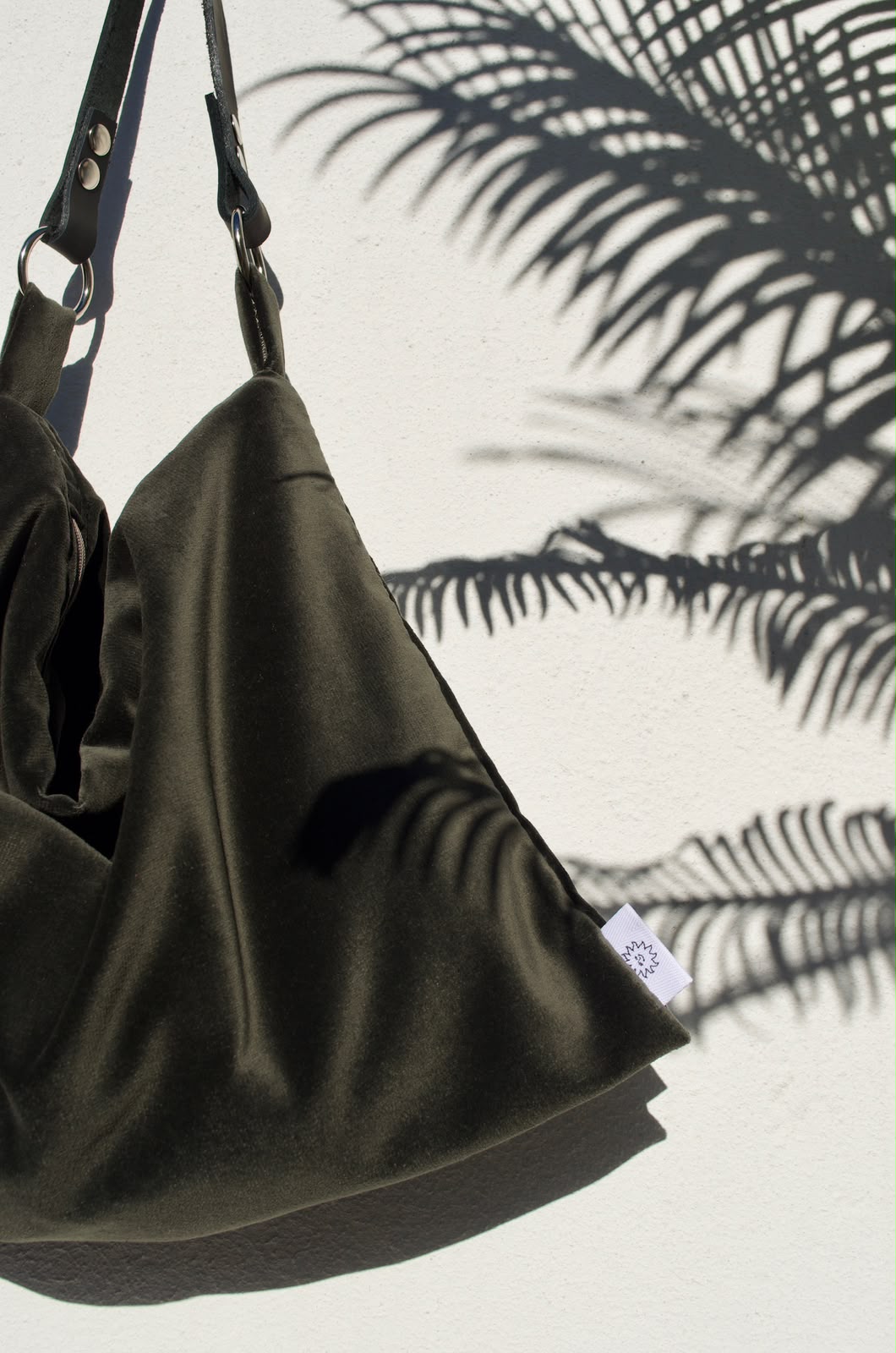 Saltlovers Charcoal Bag