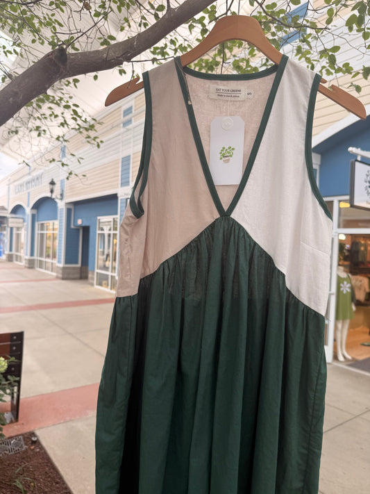 EYG GREEN V DRESS