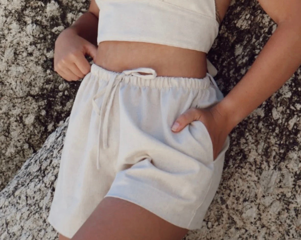 EARTH APPAREL WOMENS LINEN SHORTS