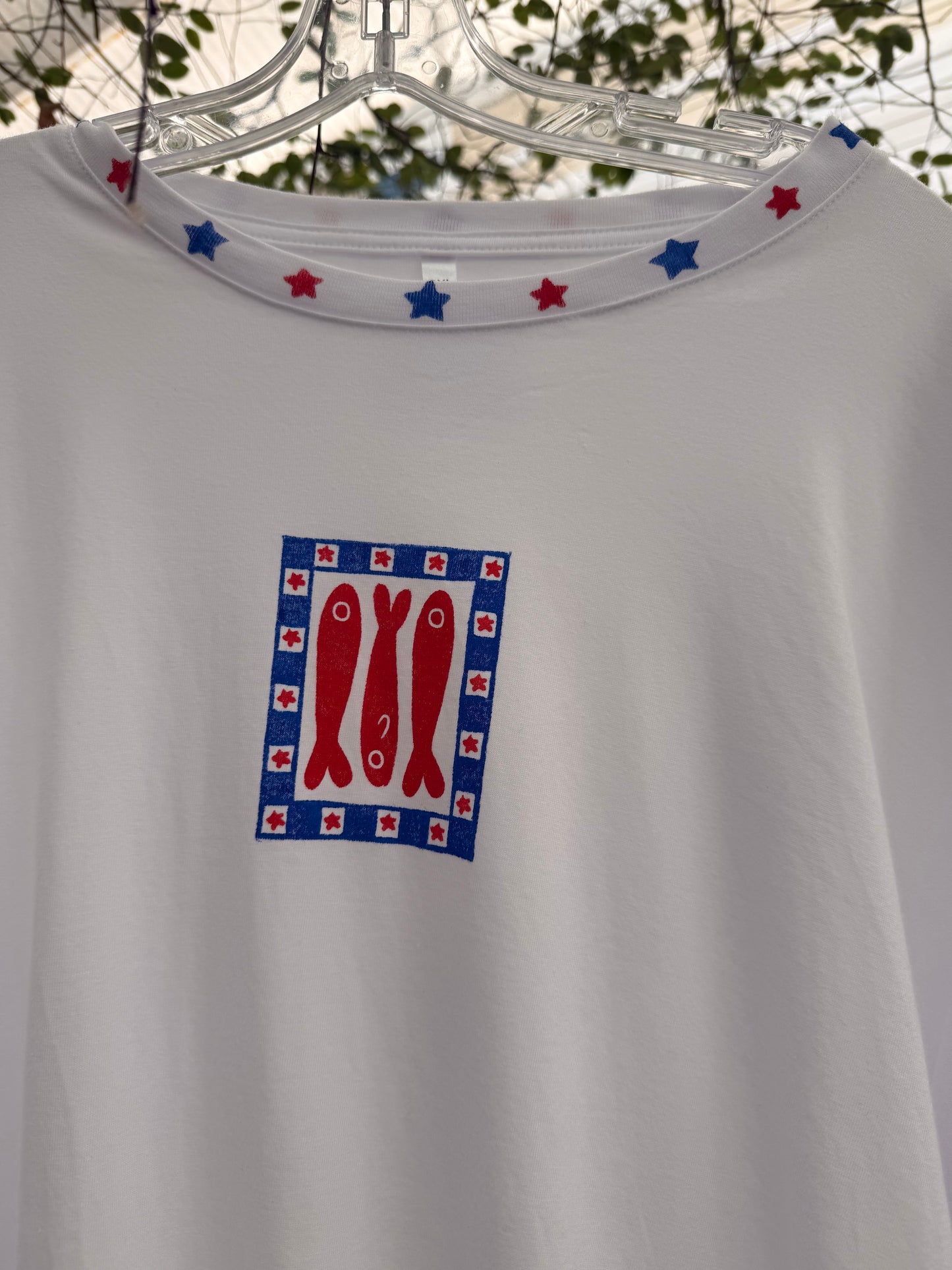 CHICIBONGI WHITE RED FISH TEE