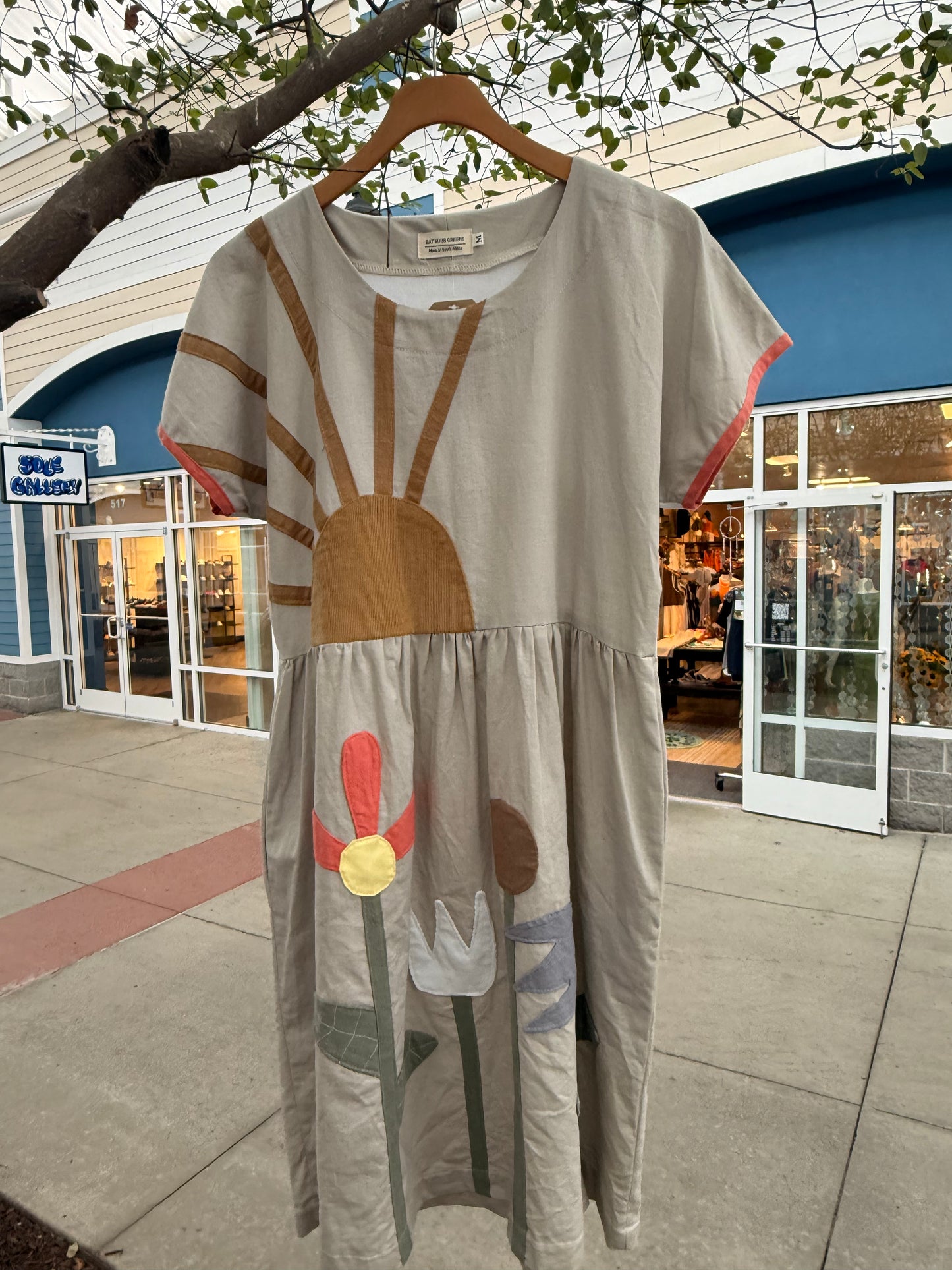 EYG CORD SHORTSLEEVE FLOWER/SUN DRESS