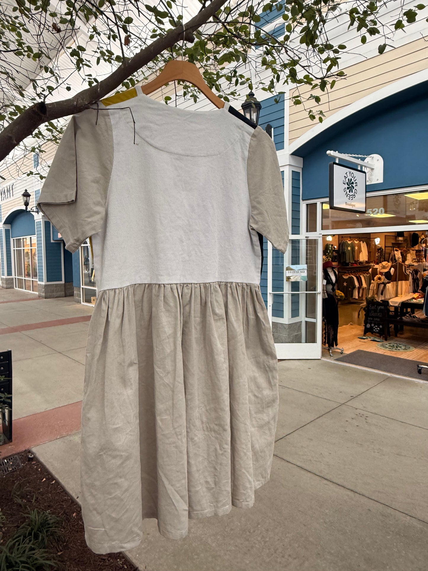 EYG CORD LINEN SHORTSLEEVE DRESS