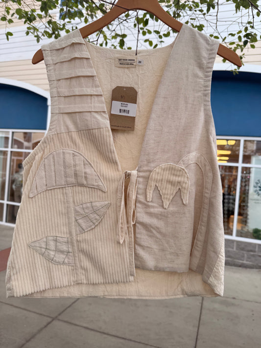 EYG BEIGE FLOWER VEST